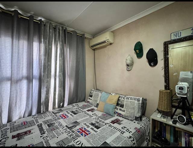 2 BEDROOM FLAT FOR SALE IN CAVERSHAM GLEN